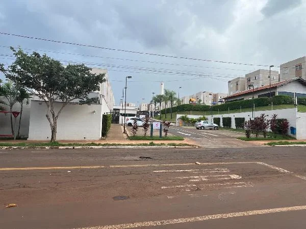 Apartamento - 2 Quartos - Londrina - Ocupado — foto 2