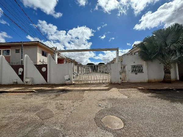 Apartamento - 2 Quartos - Valparaiso de Goias - Ocupado — foto 2