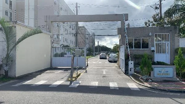 Apartamento - 2 Quartos - Camacari - Desocupado — foto 2