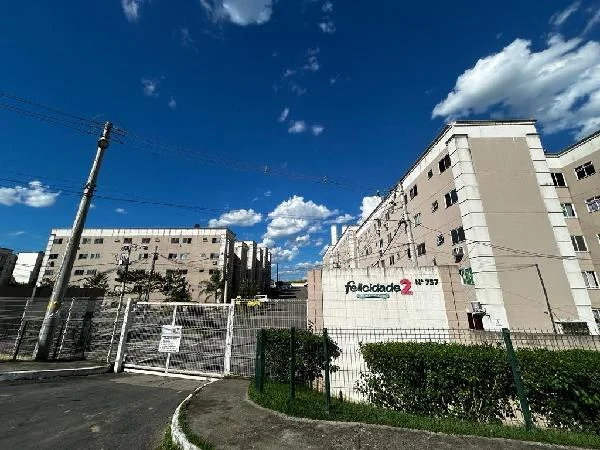Apartamento - 2 Quartos - Queimados - Ocupado — foto 2