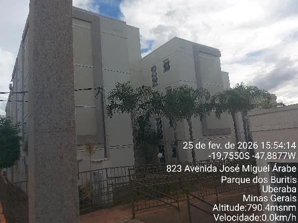 Apartamento - 2 Quartos - Uberaba - Desocupado — foto 2