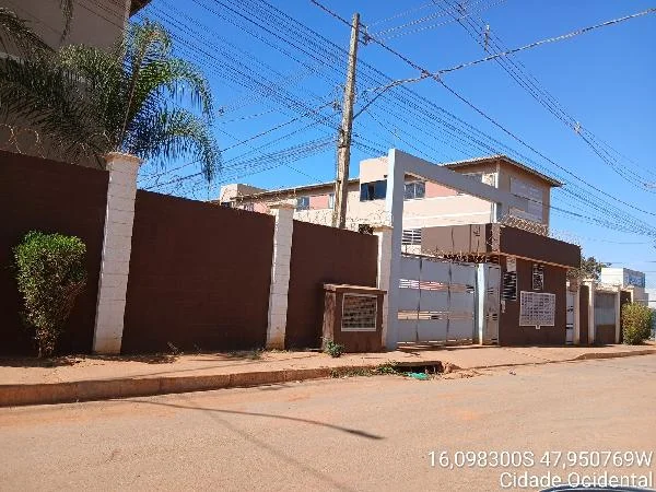Apartamento - 2 Quartos - Cidade Ocidental - Ocupado — foto 2