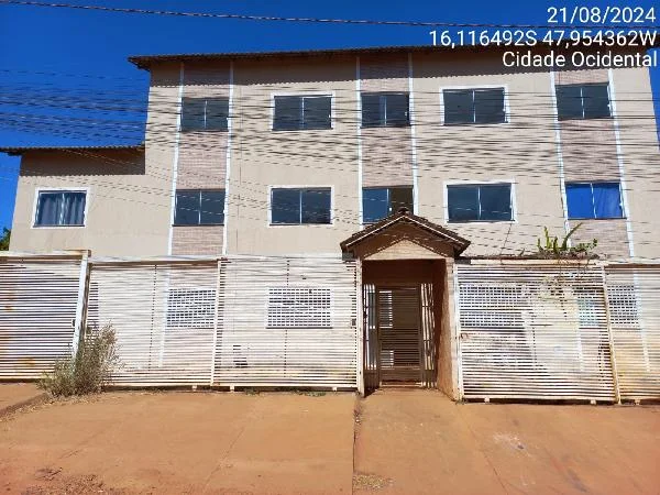 Apartamento - 2 Quartos - Cidade Ocidental - Ocupado — foto 2