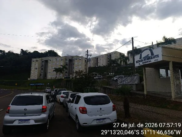 Apartamento - 2 Quartos - Caxias do Sul - Ocupado — foto 2