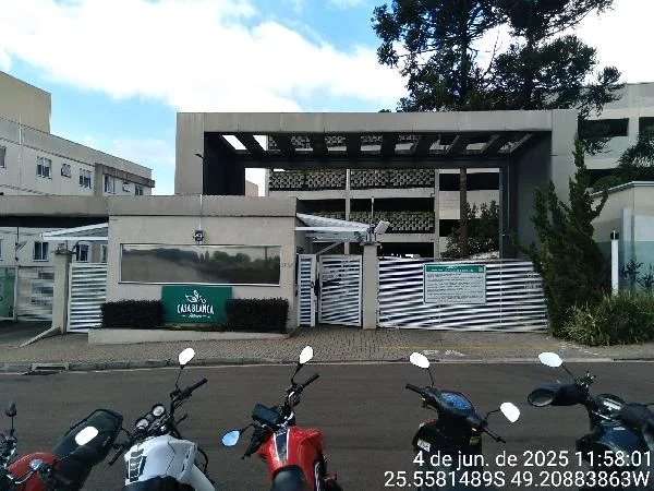 Apartamento - 2 Quartos - Sao Jose dos Pinhais - Ocupado — foto 2