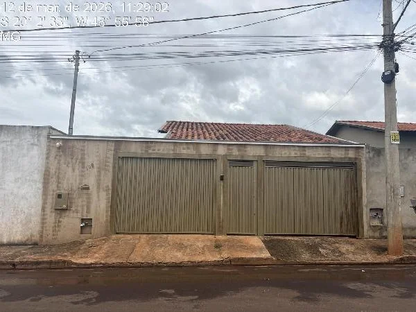 Casa - 2 Quartos - Frutal - Ocupado — foto 2