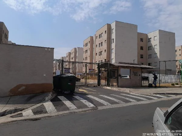 Apartamento - 2 Quartos - Campinas - Desocupado — foto 2