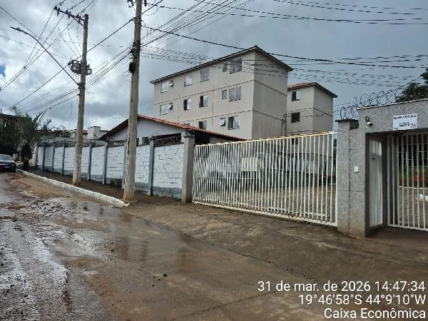 Apartamento - 2 Quartos - Esmeraldas - Ocupado — foto 2