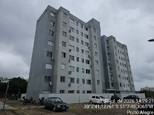 Apartamento - 2 Quartos - Porto Alegre - Ocupado — foto 2