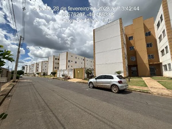 Apartamento - 2 Quartos - Patos de Minas - Desocupado — foto 2