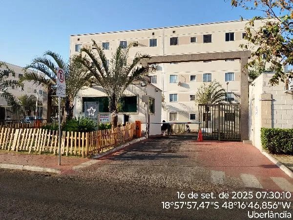 Apartamento - 2 Quartos - Uberlandia - Ocupado — foto 2