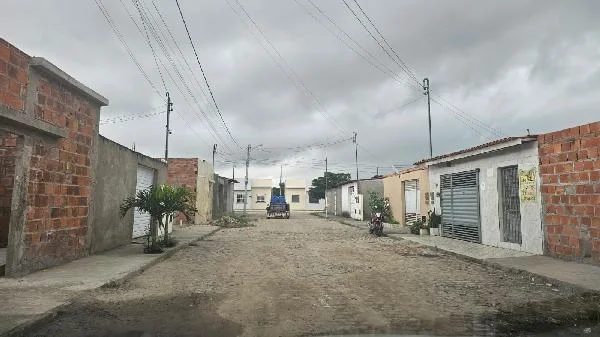 Casa - 2 Quartos - Feira de Santana - Ocupado — foto 2