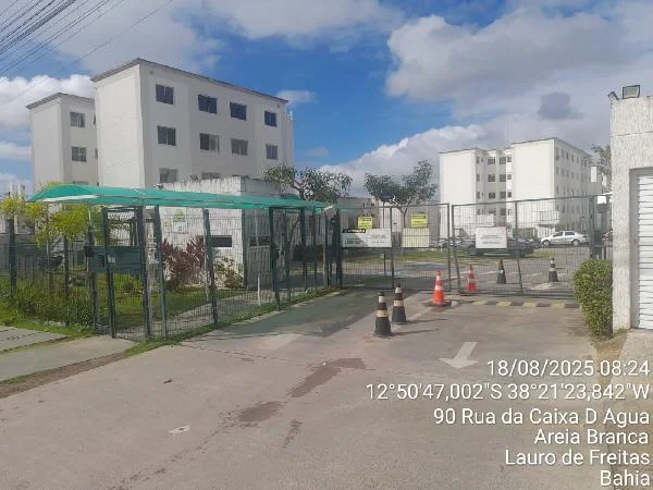 Apartamento - 2 Quartos - Salvador - Ocupado — foto 2
