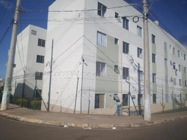 Apartamento - 2 Quartos - Luziania - Ocupado — foto 2