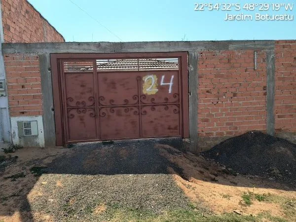 Casa - 2 Quartos - Botucatu - Ocupado — foto 2