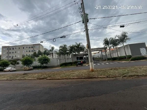 Apartamento - 2 Quartos - Jaboticabal - Ocupado — foto 2