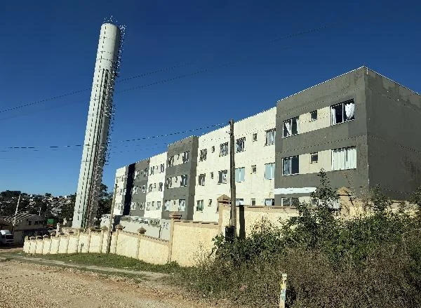 Apartamento - 2 Quartos - Almirante Tamandaré - Ocupado — foto 2