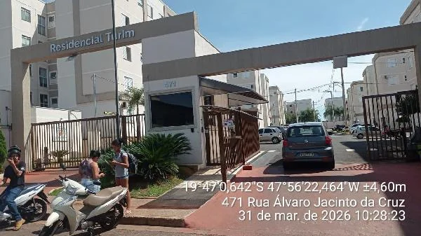 Apartamento - 2 Quartos - Uberaba - Desocupado — foto 2
