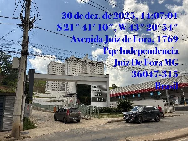 Apartamento - 2 Quartos - Juiz de Fora - Desocupado — foto 2