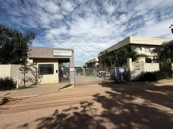 Apartamento - 2 Quartos - Cidade Ocidental - Ocupado — foto 2