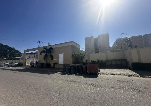 Apartamento - 2 Quartos - São Gonçalo - Ocupado — foto 2