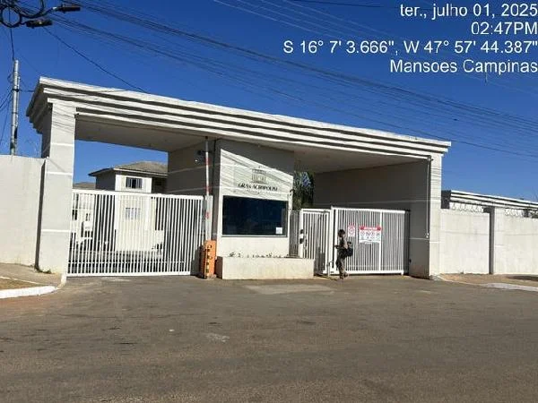 Apartamento - 2 Quartos - Luziania - Ocupado — foto 2