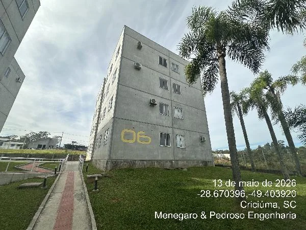 Apartamento - 2 Quartos - Criciuma - Ocupado — foto 2
