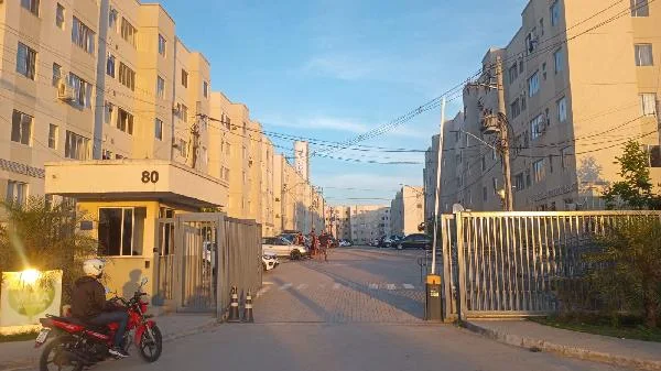 Apartamento - 2 Quartos - Belford Roxo - Ocupado — foto 2