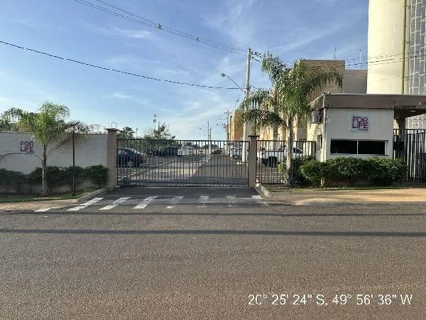 Apartamento - 2 Quartos - Votuporanga - Desocupado — foto 2