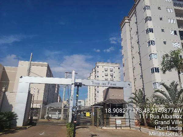 Apartamento - 2 Quartos - Uberlandia - Ocupado — foto 2
