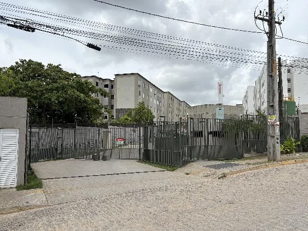 Apartamento - 1 Quartos - Camaragibe - Ocupado — foto 2
