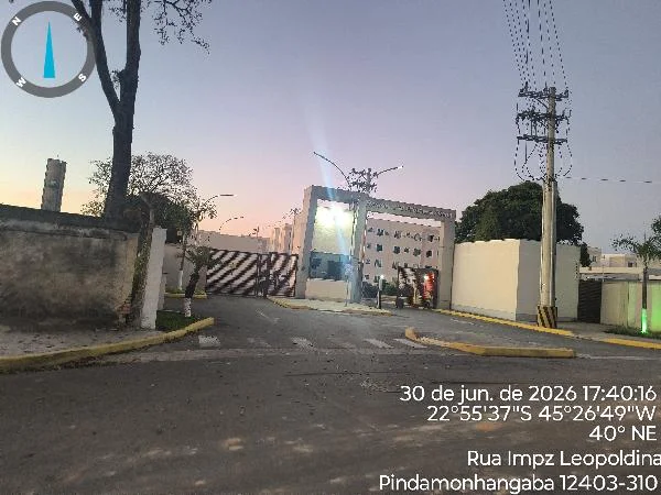 Apartamento - 2 Quartos - Pindamonhangaba - Ocupado — foto 2