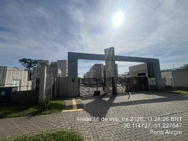 Apartamento - 2 Quartos - Porto Alegre - Ocupado — foto 2