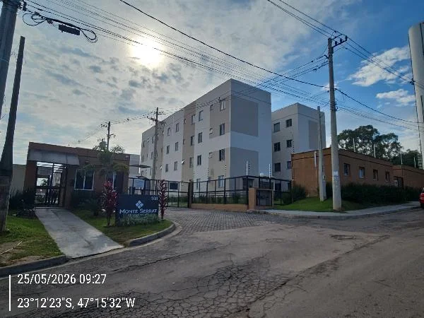 Apartamento - 2 Quartos - Salto - Ocupado — foto 2
