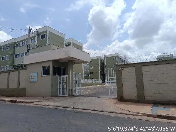 Apartamento - 2 Quartos - Teresina - Ocupado — foto 2