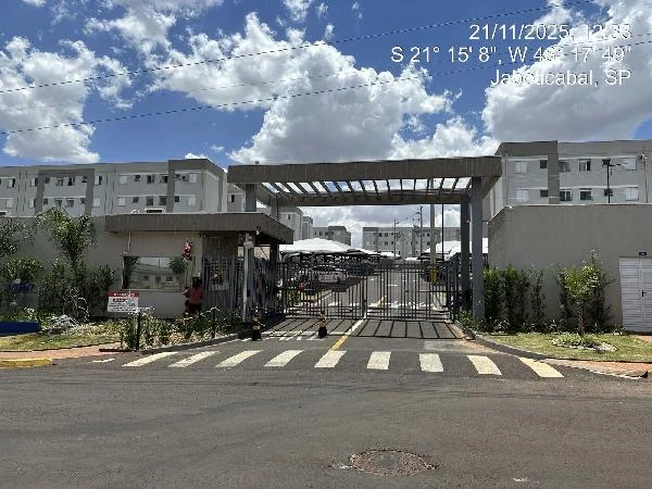 Apartamento - Jaboticabal - Desocupado — foto 2
