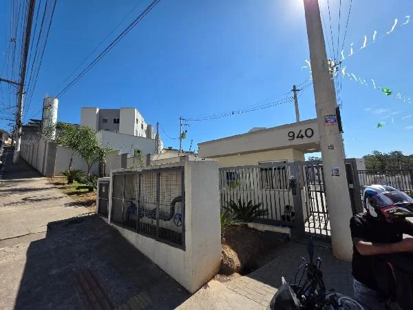 Apartamento - 2 Quartos - Poa - Ocupado — foto 2