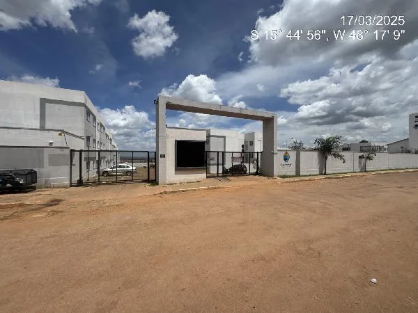 Apartamento - 2 Quartos - Aguas Lindas de Goias - Desocupado — foto 2