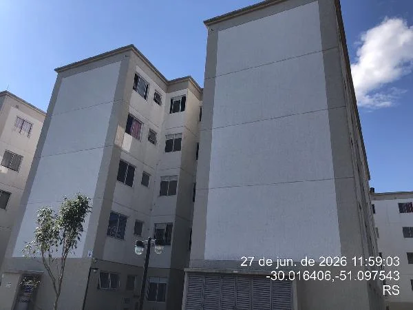Apartamento - 2 Quartos - Porto Alegre - Desocupado — foto 2