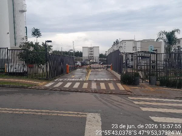 Apartamento - 2 Quartos - Campinas - Desocupado — foto 2