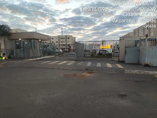 Apartamento - 2 Quartos - Valparaiso de Goias - Ocupado — foto 2