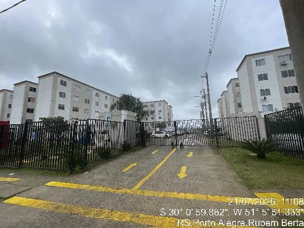 Apartamento - 2 Quartos - Porto Alegre - Desocupado — foto 2
