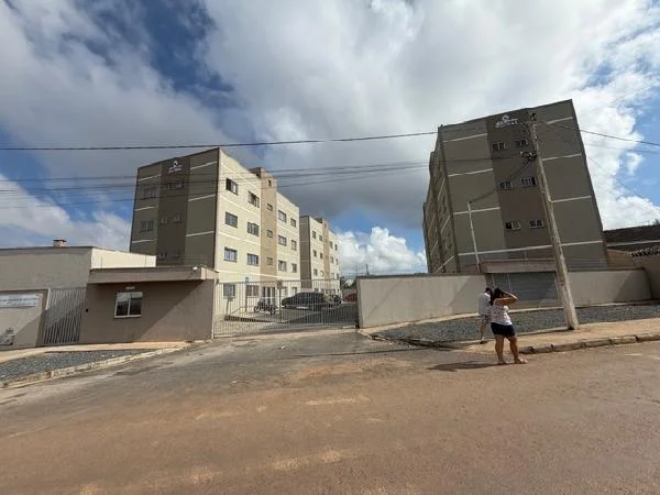 Apartamento - 2 Quartos - Luziania - Ocupado — foto 2