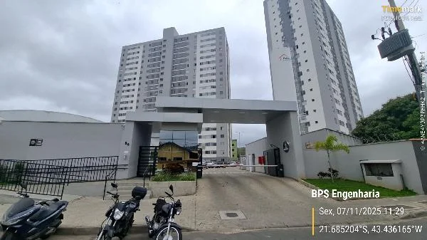 Apartamento - 2 Quartos - Juiz de Fora - Desocupado — foto 2