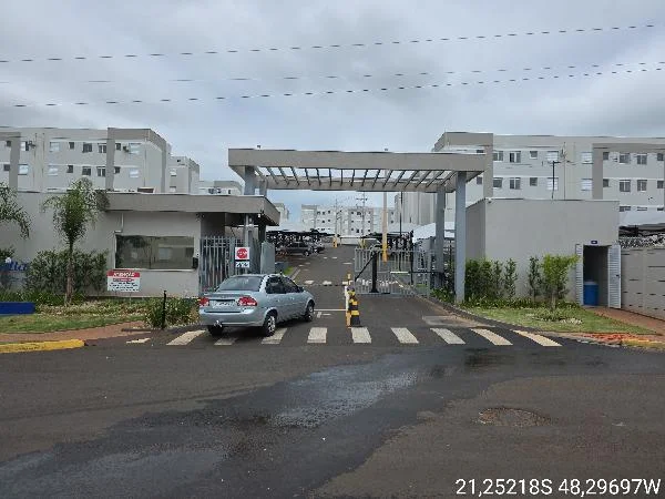 Apartamento - 2 Quartos - Jaboticabal - Ocupado — foto 2