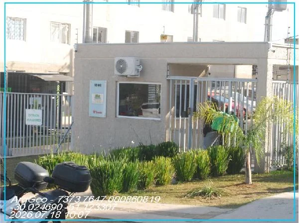 Apartamento - 2 Quartos - Porto Alegre - Desocupado — foto 2