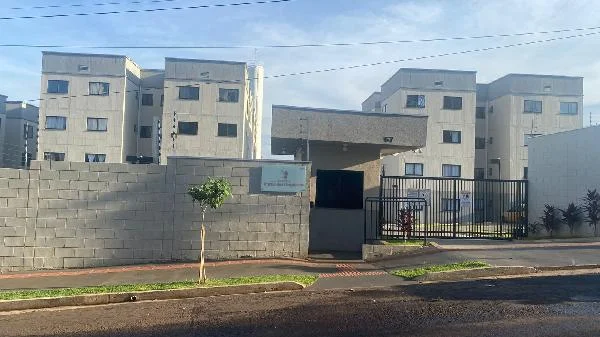 Apartamento - 2 Quartos - Londrina - Ocupado — foto 2
