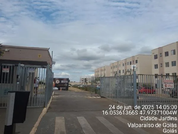 Apartamento - 2 Quartos - Valparaíso de Goiás - Desocupado — foto 2
