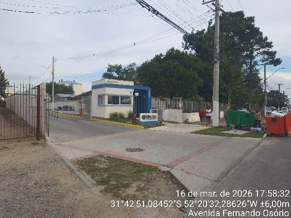 Apartamento - 2 Quartos - Pelotas - Desocupado — foto 2