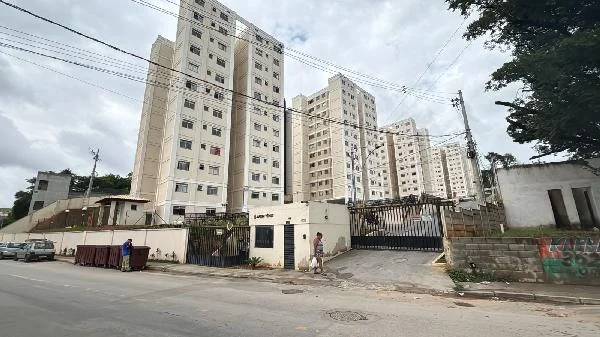 Apartamento - 2 Quartos - Vespasiano - Ocupado — foto 2